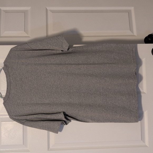 AC/DC Gray Graphic Band T-Shirt NWOT - Picture 3 of 4